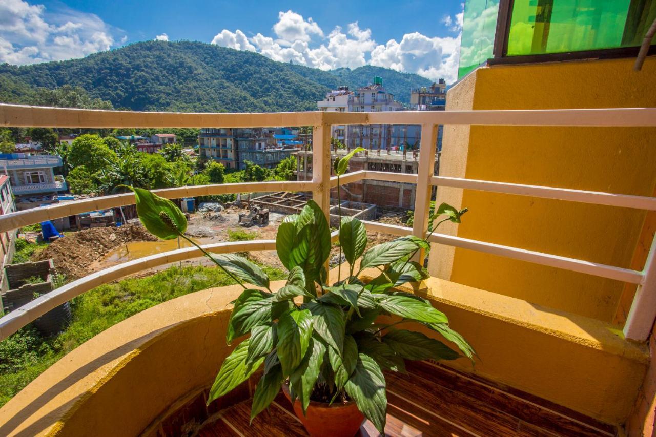 Hotel Dream Inn Pokhara Bagian luar foto