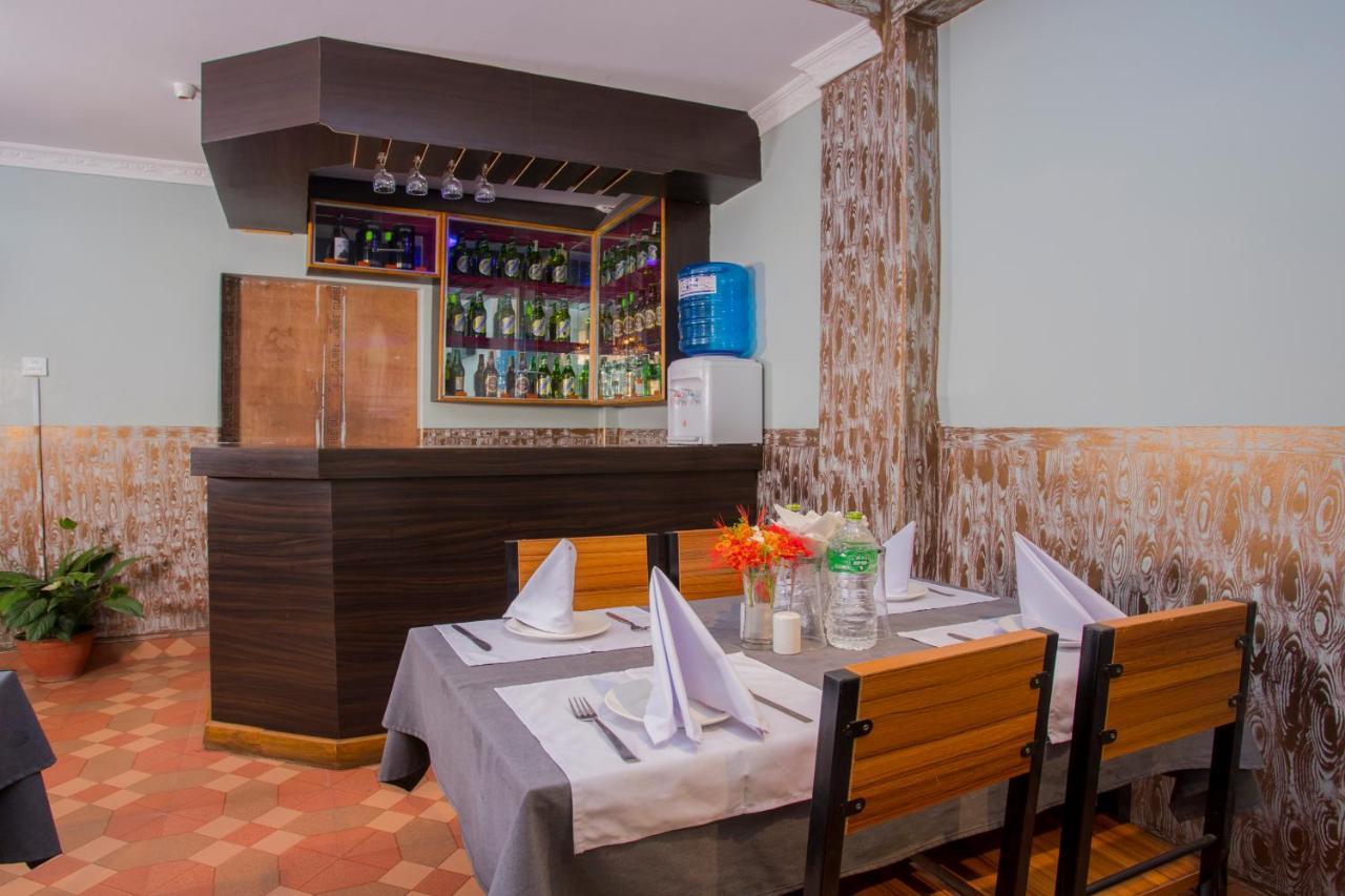 Hotel Dream Inn Pokhara Bagian luar foto