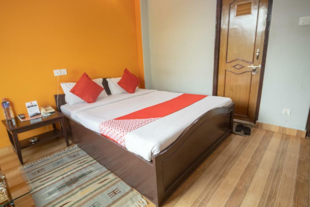 Hotel Dream Inn Pokhara Bagian luar foto